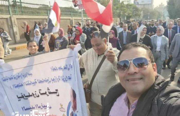 رئيس اللجنة النقابية وقيادات المالية بوزارة الزراعة يتقدمون حشود العاملين لإنتخاب رئيس الجمهورية