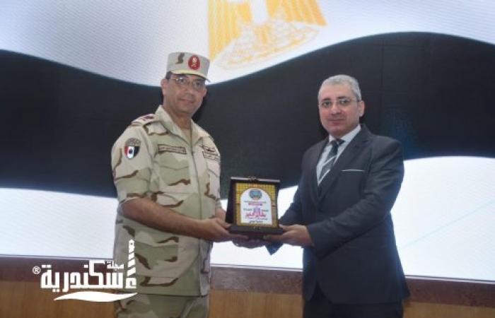 المنطقة الشمالية العسكرية تكرم نقابة الصيادلة علي دورها في قافلة بشاير الخير "٣"