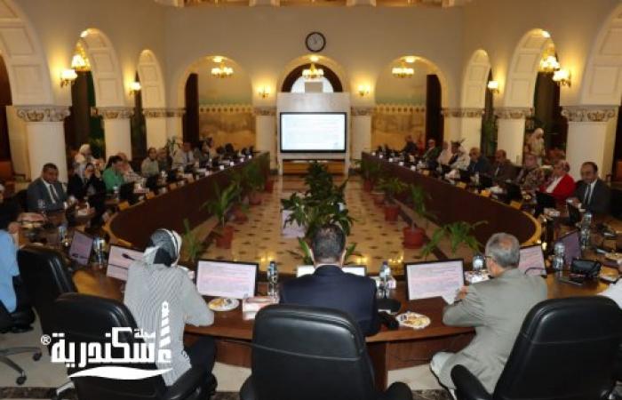 مجلس الدراسات العليا والبحوث يستعرض عدداً من الموضوعات البحثية والإتفافيات الدولية المتعلقة بالعملية التعليمية بجامعة الإسكندرية