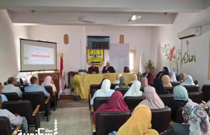 رئيس منطقة الإسكندرية الأزهرية يتابع فعاليات البرنامج التدريبي لمعلمي معاهد اللغات