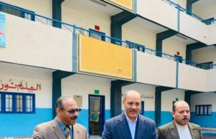 مدير مديرية التربية والتعليم بالإسكندرية يتفقد انتظام الدراسة