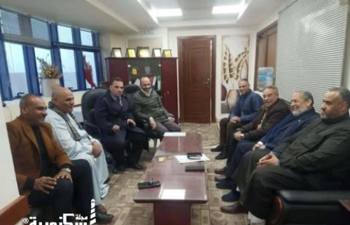 وكيل وزارة التموين بالإسكندرية يجتمع بشعبة الخضر والفاكهة لبحث استعدادات شهر رمضان