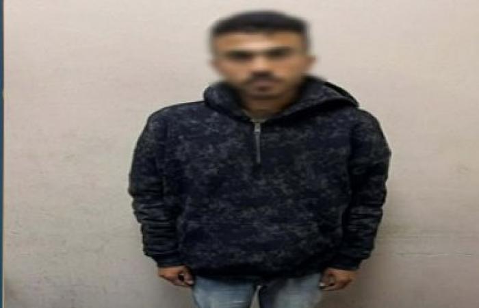 سقط في المنتزه.. ضبط عاطل بتهمة النصب والابتزاز الإلكتروني لـ 6 ضحايا عبر تطبيق هاتفي