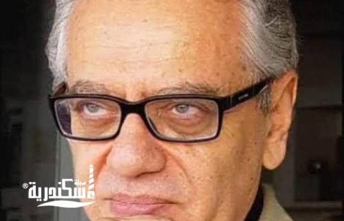 الفنان التشكيلي الدكتور محمد شاكر مسافر زاده الخيال بالصالون الثقافي بأوبرا الإسكندرية