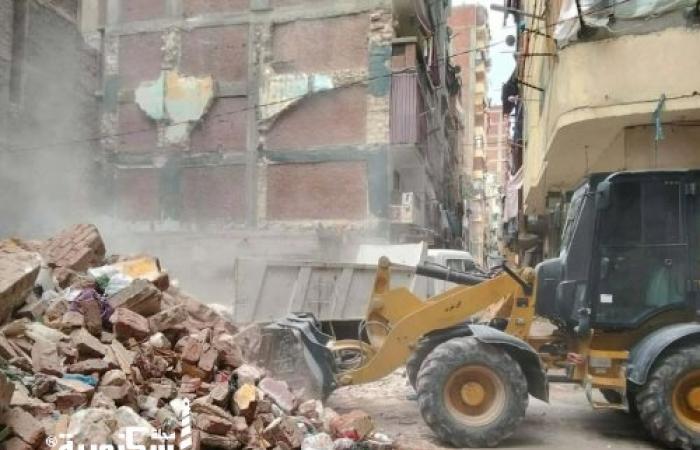 الإسكندرية تستعيد وجهها الجمالي.. حملات نظافة وتجريف مكثفة بنطاق حي غرب