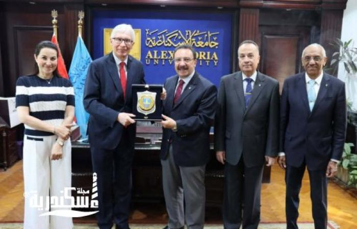 جامعة الإسكندرية تستقبل سفير بيرو لبحث تعزيز التعاون الأكاديمي والبحثي