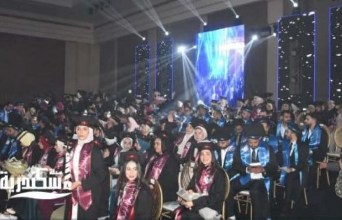 نائبة محافظ الإسكندرية تشهد تخرج الدفعة 82 لطب جامعة الإسكندرية: "بناء الإنسان هو ركيزة الجمهورية الجديدة"