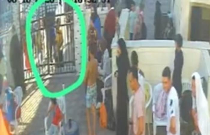 معركة علي حمام سباحه مركز شباب الحرمين بعد اقتحامه
