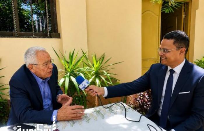 في لقاء خاص بـ "مجلة إسكندرية".. د. طارق القيعي يكشف للإعلامي محمد مبروك ضرورة إحياء " فنار الإسكندرية "  كمشروع عالمي يعيد المدينة إلى خريطة السياحة العالمية وعودة المجالس المحلية سبيل الدولة للتنمية و علم ( اللاندسكيب) يضمن مستقبلاً واعداً لشباب مصر