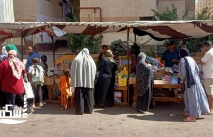 رئيس حي غرب تشهد اليوم الاول لسوق اليوم الواحد ببشاير الخير ٣ ، ٥ بالقباري