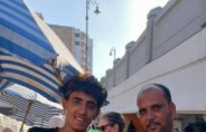«إسكندرية بتفرح» تواصل فعالياتها.. قافلة حي المنتزه أول تجمع الرياضة والترفيه والتوعية على شاطئ جزيرة الذهب