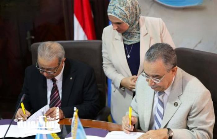 شركة الصرف الصحي بالإسكندرية وجامعة فاروس توقعان بروتوكول تعاون لتعزيز التدريب والبحث العلمي وتبادل الخبرات