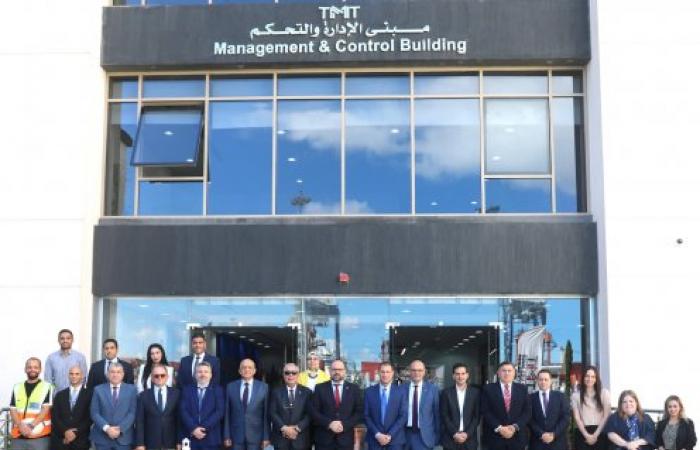 وفد يوناني رفيع المستوى يزور الهيئة العامة لميناء الإسكندرية لبحث تفعيل مخرجات اللجنة الملاحية وتعزيز التعاون في النقل البحري والسياحة البحرية