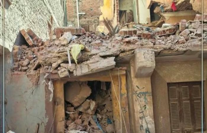 صادر له قرار هدم منذ 2024.. انهيار عقار من 4 طوابق بـ "أبو قير" في الإسكندرية ومتابعة عاجلة لرفع الأنقاض