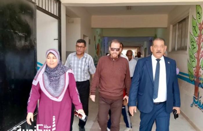 مدير إدارة شرق التعليمية بتفقد الأعمال الإنشائية والتوسعات الجديدة بمدرسة أرض العوايد الرسمية لغات