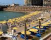 تطبيق وتعميم رموز الهوية البصرية بشواطئ الإسكندرية بشكل تدريجي