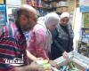 رئيس حي غرب تقود حملة مكبره للتفتيش علي المحال والمنشآت والتاكد من سلامة الاغذية وصلاحيتها بشوراع الوهابي